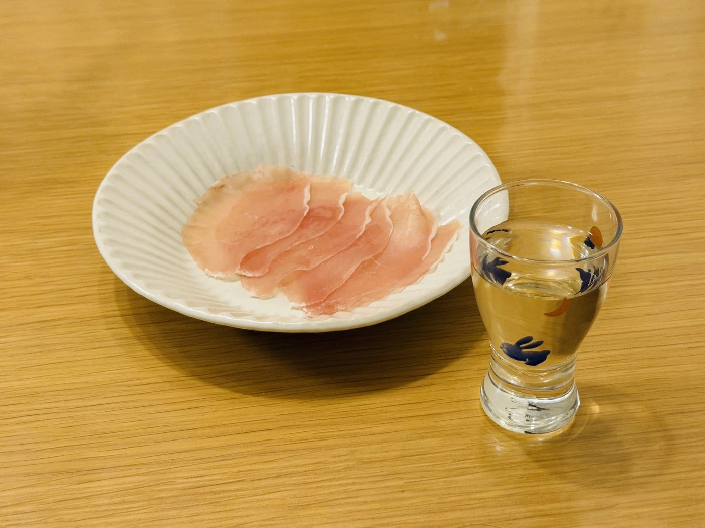 Mii no Kotobuki +14 sake paired with thinly sliced cured ham